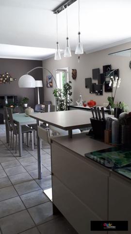 Villa T5 de 152 m² au calme avec piscine