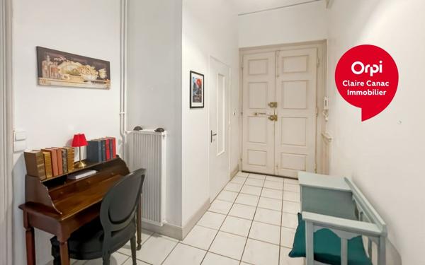 Immeuble à vendre    14 pièces • 391 m2 Castres