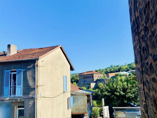 maison avec 3 appartements