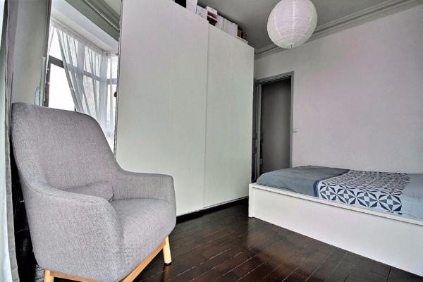 Suresnes Centre-ville Carnot-Gambetta ? Appartement 3 pièces avec loggia dans un bel immeuble ancien