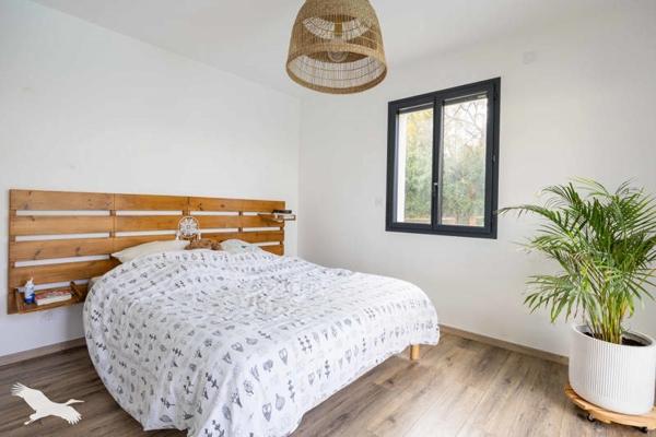 Maison à vendre 550 000 € Saubrigues 6 p 148 m² DPE B