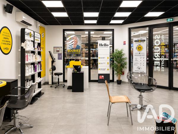 Esthétique, Coiffure​ à vendre 100 m² L'Isle-sur-le-Doubs