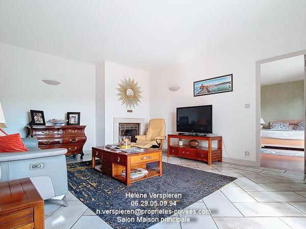 2 Maisons Carsac Aillac en hauteur Piscine terrain de 7000 m2