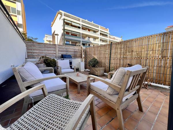 Le Cannet (06110) LE CANNET CARNOT LUMINEUX 3 PIÈCES TRAVERSANT RENOVÉ,GRANDE TERRASSE 32M2