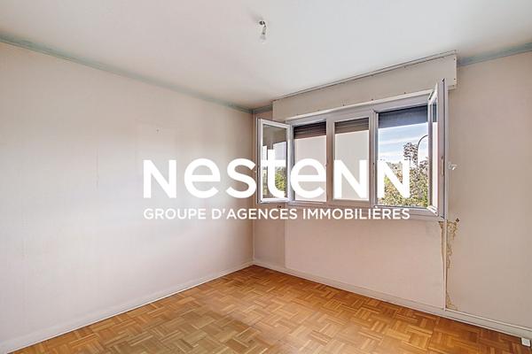 Appartement T3 avec 2 Chambres Traversant Lumineux avec ascenseur Cave et Parking - 69500 BRON