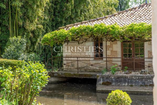 Magnifique Propriété avec Maison de Maître, Moulin et Gîtes