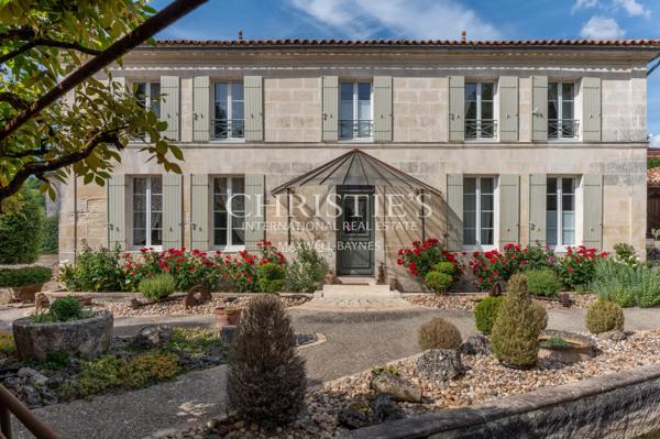 Magnifique Propriété avec Maison de Maître, Moulin et Gîtes