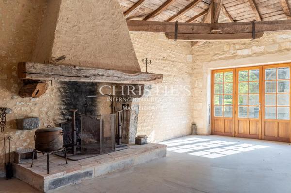 Magnifique Propriété avec Maison de Maître, Moulin et Gîtes