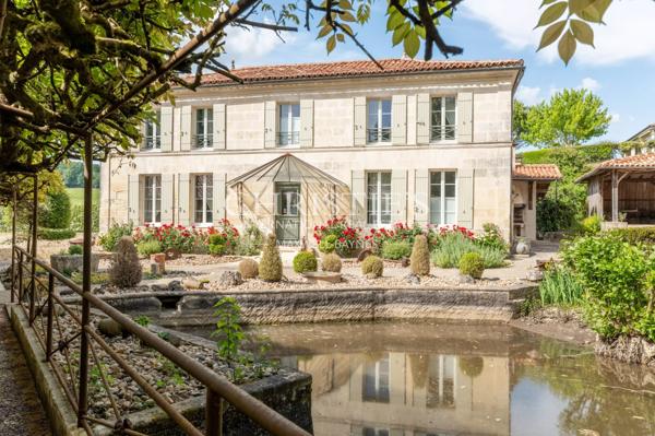 Magnifique Propriété avec Maison de Maître, Moulin et Gîtes