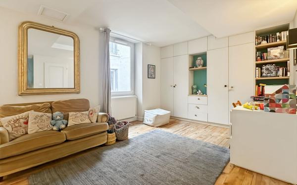 Maison à vendre    5 pièces • 253 m2 Valence