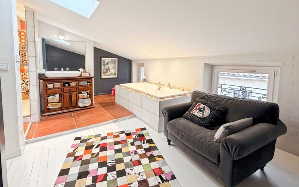 Maison à vendre    5 pièces • 253 m2 Valence