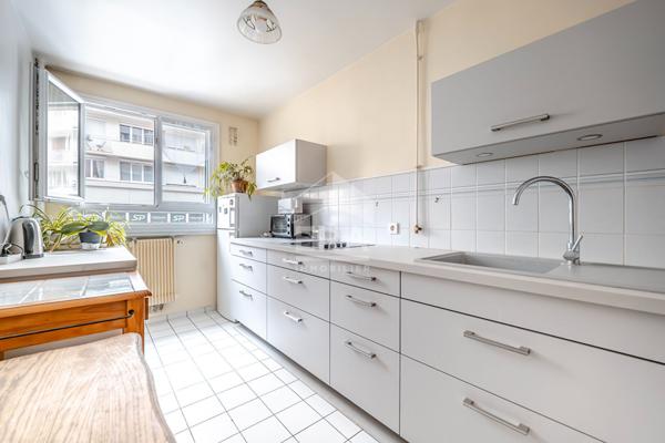 Appartement Paris 4 pièce(s) 86 m2