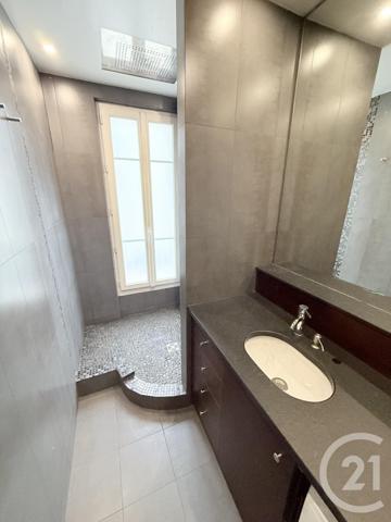 Appartement F2 à vendre  3 pièces - 58,30 m2 ST OUEN - 93