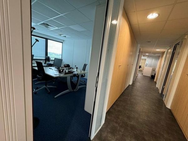 TOURS NORD L'AERONEF BUREAUX A LOUER DE 480 M² 4EME ETAGE PROCHE D 910 ET ECHANGEUR A10