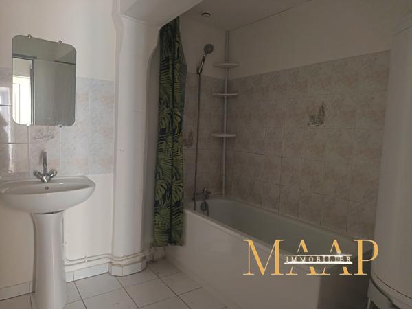 Immeuble 5 lots libres – 290 m² – Centre-ville