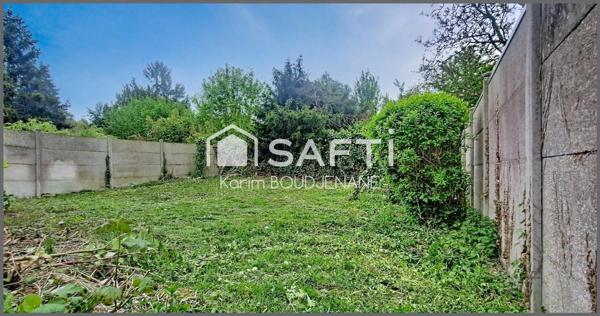 Individuelle, 4 chambres, 400 m2 de terrain, dependance...