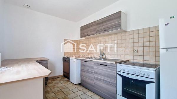 Individuelle, 4 chambres, 400 m2 de terrain, dependance...
