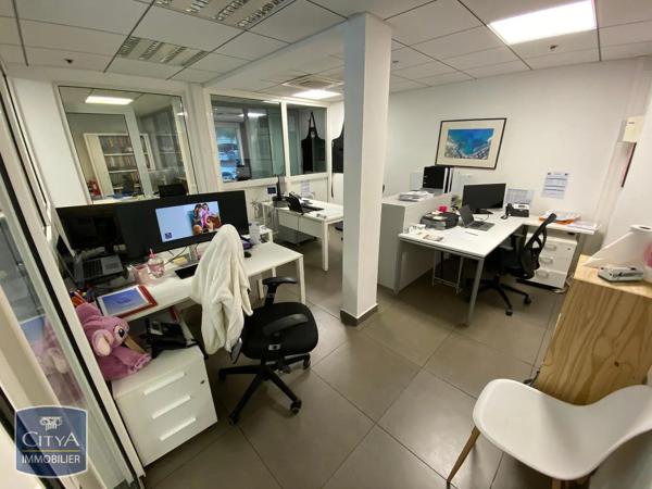 Local commercial à louer 69m² Saint-Paul (97434)