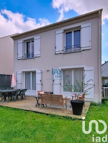 Maison à vendre 5 pièces 99 m² Fontenay-Trésigny