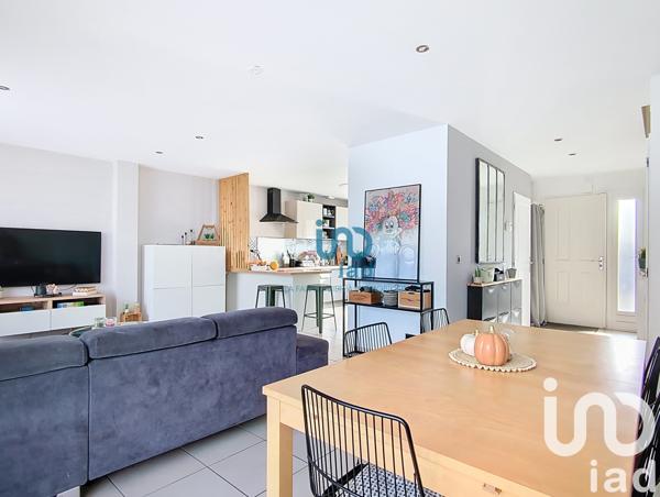 Maison à vendre 5 pièces 99 m² Fontenay-Trésigny