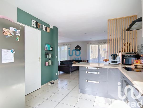 Maison à vendre 5 pièces 99 m² Fontenay-Trésigny