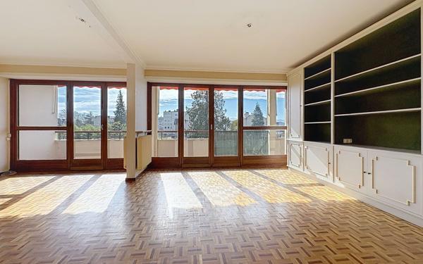 Appartement à vendre    4 pièces • 95,18 m2 Pau