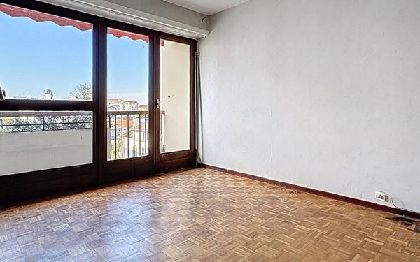 Appartement à vendre    4 pièces • 95,18 m2 Pau