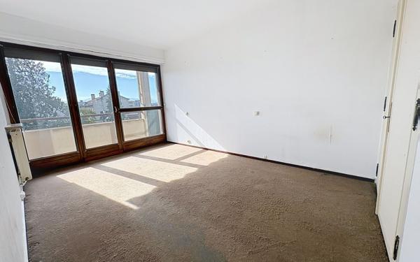 Appartement à vendre    4 pièces • 95,18 m2 Pau