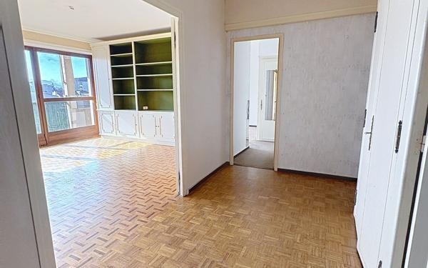 Appartement à vendre    4 pièces • 95,18 m2 Pau