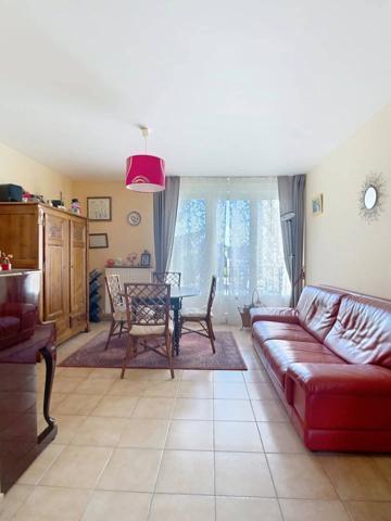 T3 lumineux 58 m², parking, cave – Quartier St-Hélier