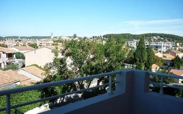 Appartement à louer    3 pièces •  Gardanne