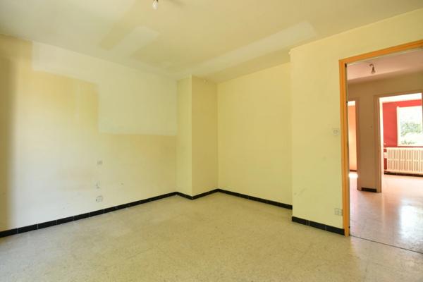 Maison à vendre 5 pièces JUVIGNAC (34), A rénover 4 chambres 96,66 m2-Terrain 175m2