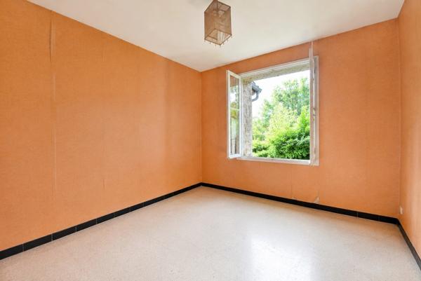 Maison à vendre 5 pièces JUVIGNAC (34), A rénover 4 chambres 96,66 m2-Terrain 175m2