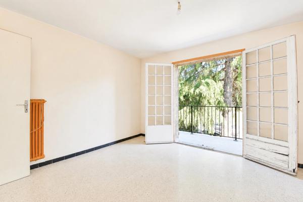 Maison à vendre 5 pièces JUVIGNAC (34), A rénover 4 chambres 96,66 m2-Terrain 175m2