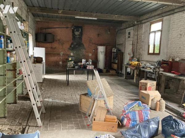 BUCQUOY - MAISON BOURGEOISE avec grange et jardin.