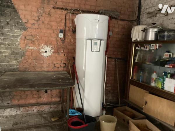 BUCQUOY - MAISON BOURGEOISE avec grange et jardin.