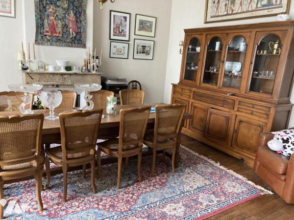 BUCQUOY - MAISON BOURGEOISE avec grange et jardin.