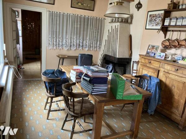 BUCQUOY - MAISON BOURGEOISE avec grange et jardin.