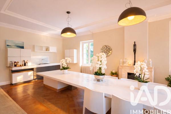 Maison à vendre 11 pièces 400 m² La Crau