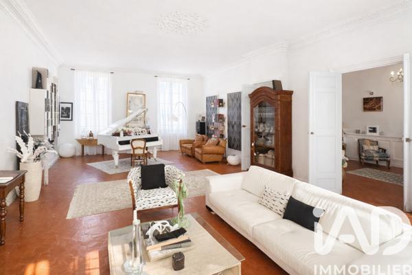 Maison à vendre 11 pièces 400 m² La Crau