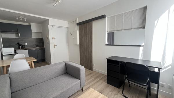 Appartement
                                                                                                                                                                                                                                                                                                                        1 pièce(s)                                                                                                                                                                                                                                                                                                                              24  m²