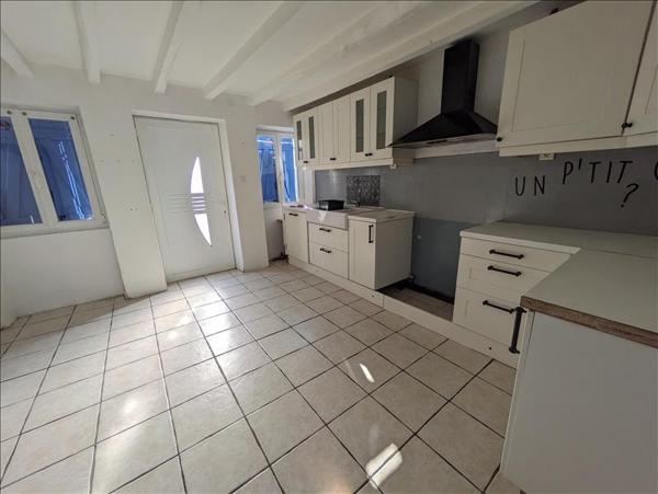 Maison à louer 627 € CC DRACHE 3 p 63 m² DPE D