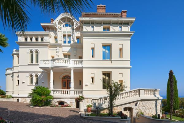 Vente Maison de maître Roquebrune-Cap-Martin 30 Pièces 963 m²