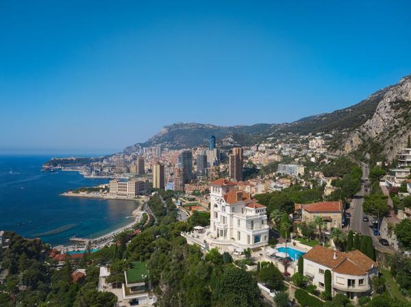 Vente Maison de maître Roquebrune-Cap-Martin 30 Pièces 963 m²