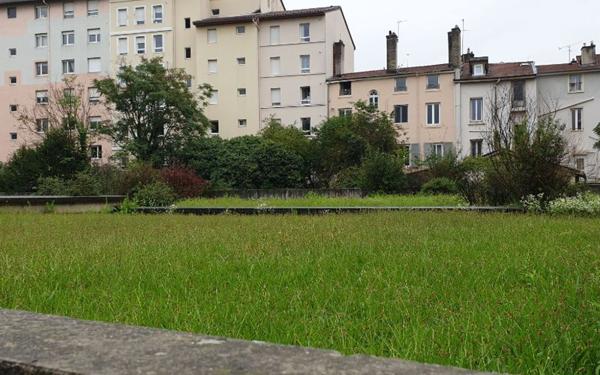 Appartement à louer    1 pièce •  Lyon 7