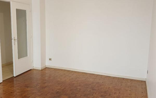 Appartement à louer    1 pièce •  Lyon 7
