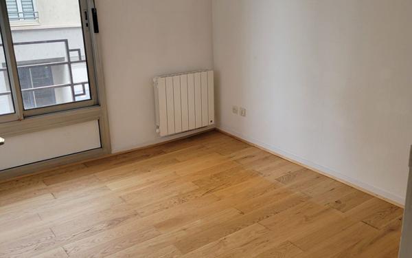 Appartement à louer    1 pièce •  Lyon 7