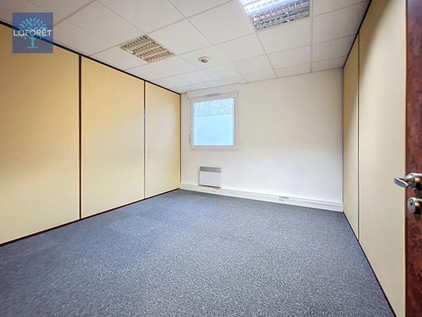 Location bureau Magny-le-Hongre - 5 pièce(s) - 95 m² - 2 055 €/mois