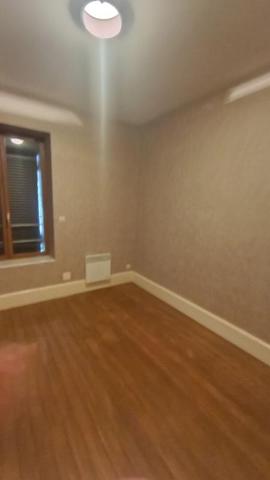 Ensemble immobilier ? F4 + Studio indépendant + Dépendance ? 5 pièces ? 139 m² ? 90 000