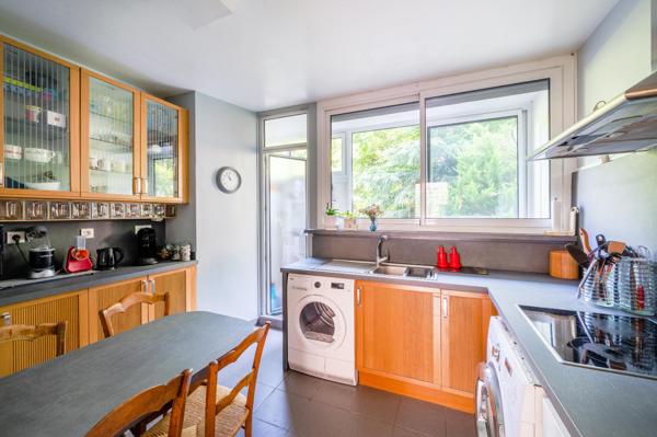 Appartement familial 108m2, parfait état, 4 chambres, grand balcon, calme, verdure, sans vis-à-vis.